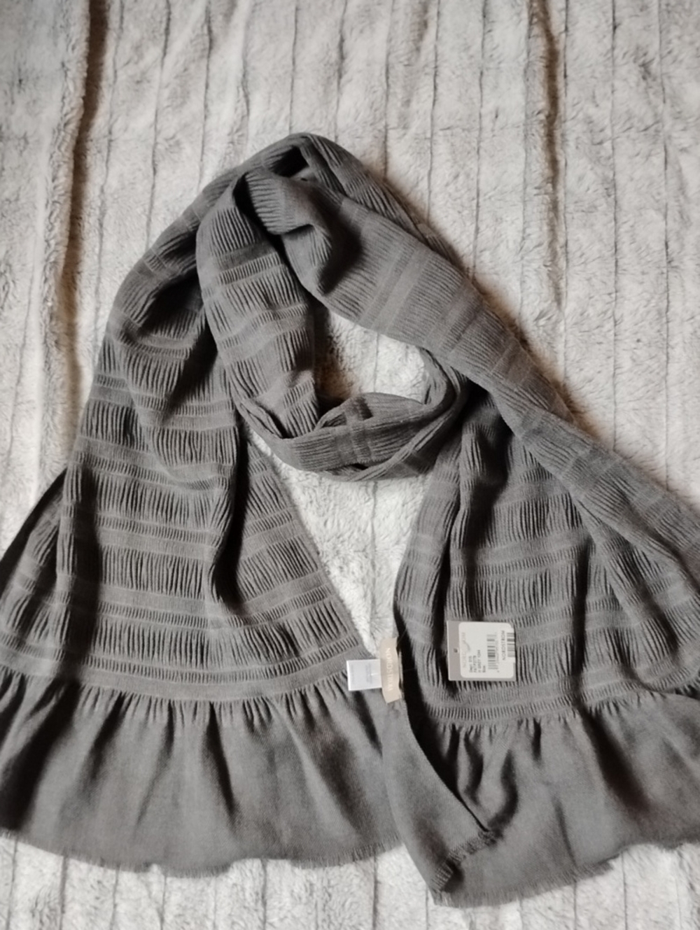 NEW Nordstrom Made In Italy Gray Textured Ruffle Frayed Edge Women's Scarf